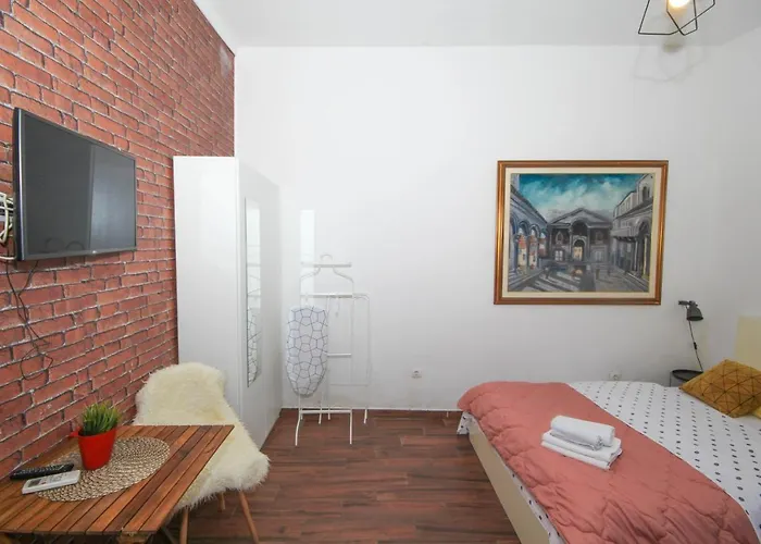 Fab \'N\' Chic Apartments